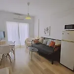 Dreamy Seaside Apartment Larnaca
