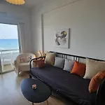 Dreamy Seaside Apartment *